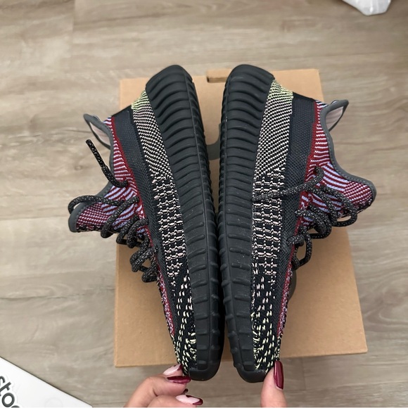 Yeezy Boost 350 V2 \'Yecheil Non-Reflective\' 2019